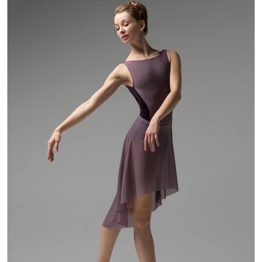 Eleve hi low skirt